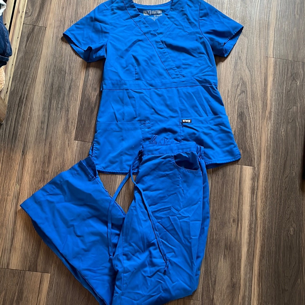 Scrub set top and bottom